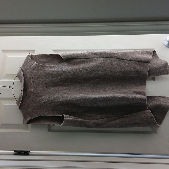 Vest - Picture 1 of 2